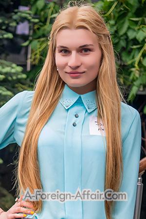 172604 - Iolana Age: 28 - Ukraine