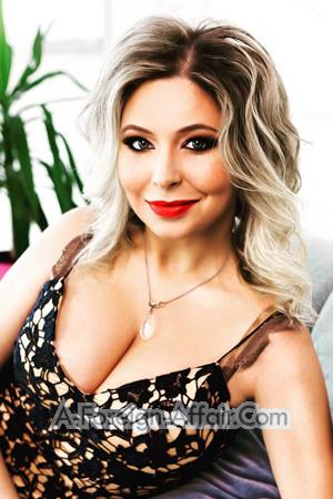 176600 - Nikol Age: 39 - Ukraine