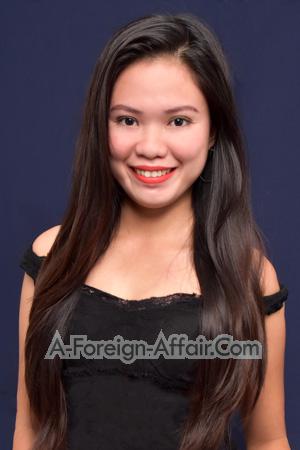 181204 - Marjorie Age: 26 - Philippines