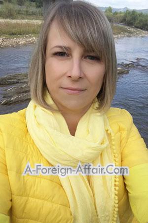 186069 - Elena Age: 50 - Ukraine