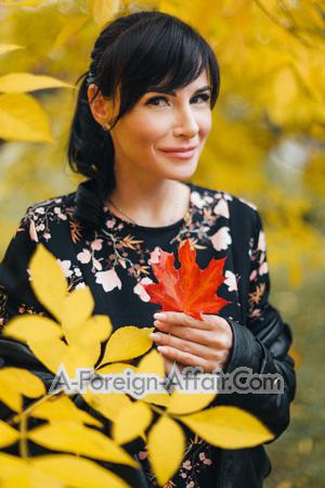 190677 - Viktoriya Age: 42 - Russia