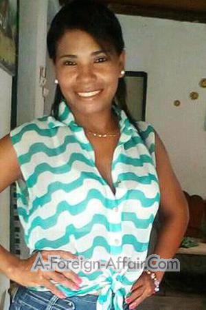192064 - Leandra Age: 35 - Venezuela