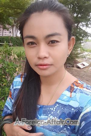 195647 - Nutnicha (Wan) Age: 40 - Thailand