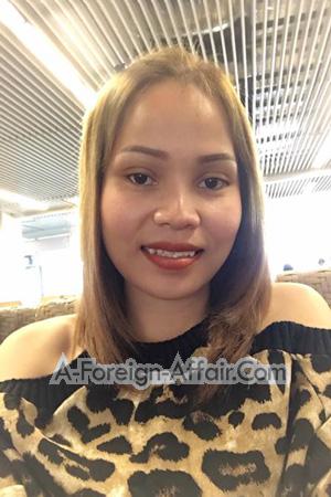 195807 - Puon (Poona) Age: 40 - Thailand