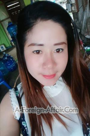 198562 - Khamfeune Age: 39 - Thailand