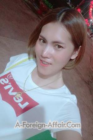 Ladies of Chanthaburi