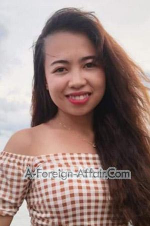 201753 - Roberly Age: 22 - Philippines