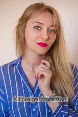 201833 - Julia Age: 47 - Ukraine