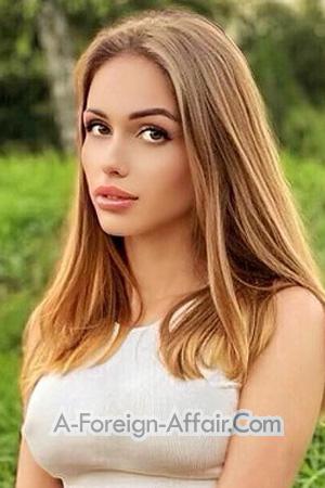 202731 - Vlada Age: 28 - Moldova