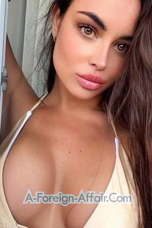 203765 - Yulia Age: 32 - Russia
