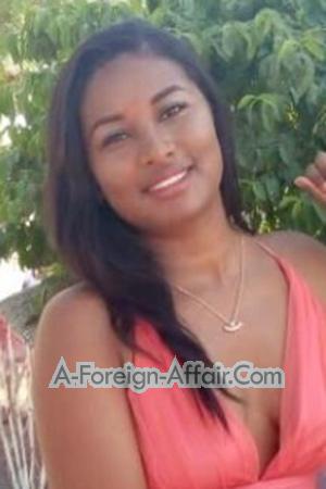 204908 - Ana Age: 30 - Colombia