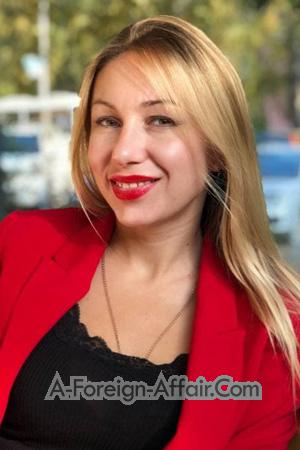 205863 - Ksenia Age: 42 - Russia