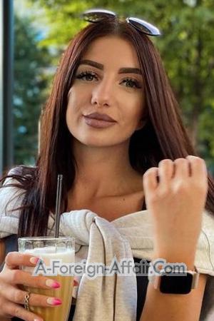206044 - Alina Age: 26 - Russia