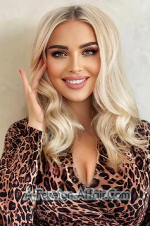 206874 - Olesya Age: 26 - Russia