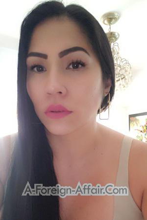 207049 - Nazly Age: 42 - Colombia