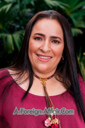 207513 - Yised Age: 45 - Colombia