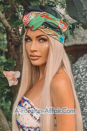 209785 - Ioanna-Andreea Age: 29 - Romania