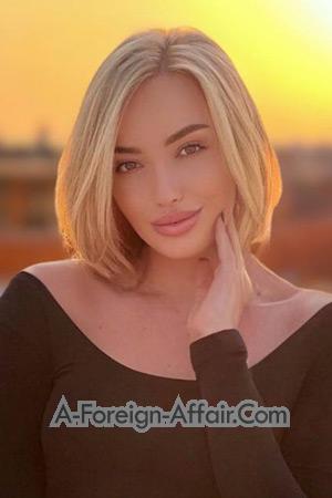 210613 - Yuliia Age: 30 - Ukraine