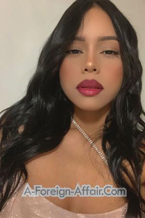 211535 - Yorleida Age: 20 - Colombia