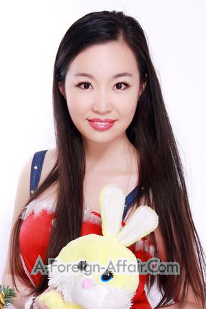 213549 - Zoe Age: 41 - China
