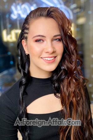 214112 - Daria Age: 27 - Russia