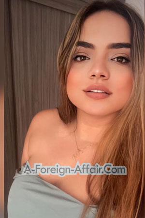 214153 - Valentina Age: 28 - Colombia