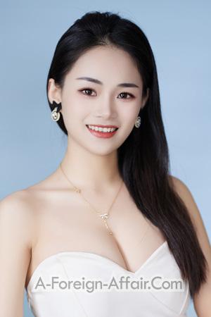 214364 - Xiaorong Age: 22 - China