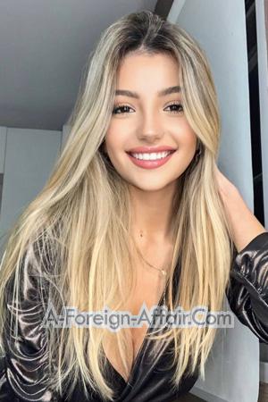 214701 - Oriana Age: 26 - Argentina
