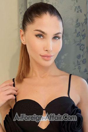 215086 - Valentina Age: 38 - Russia