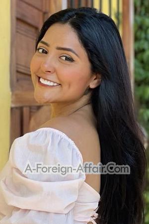 215543 - Paola Age: 33 - Brazil
