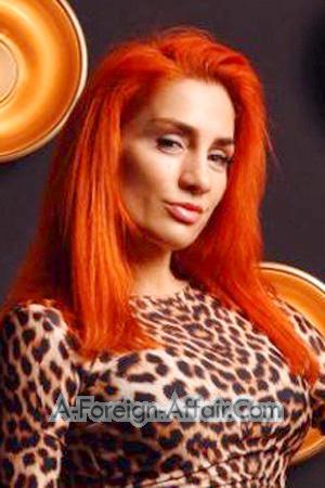 215897 - Yana Age: 42 - Ukraine
