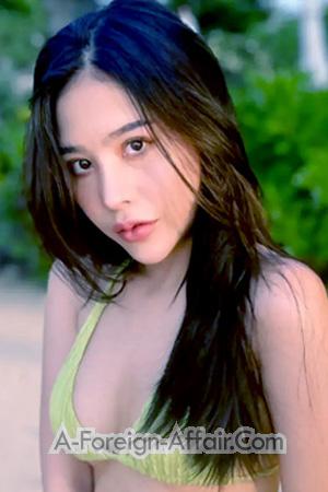 216470 - Petcharin (Diamond) Age: 32 - Thailand