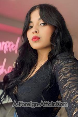 217496 - Yendy Age: 24 - Colombia
