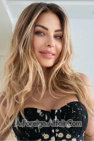 218894 - Cindy Age: 38 - France