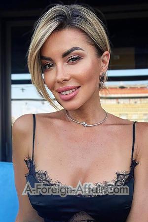 219083 - Yevheniya Age: 40 - Ukraine