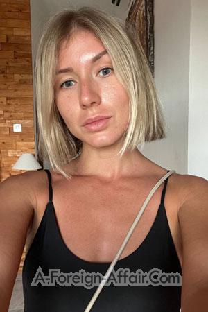 219541 - Anastasiia Age: 28 - Ukraine