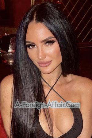 219641 - Louise Age: 32 - France
