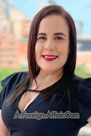 220033 - Lina Age: 44 - Colombia