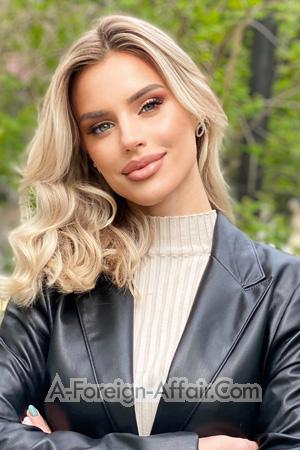 222999 - Olena Age: 32 - Ukraine