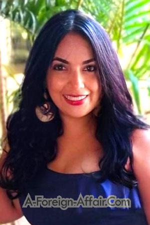 223715 - Iyaneth Age: 36 - Colombia