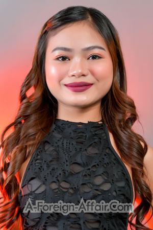 223852 - Jeramae Age: 20 - Philippines