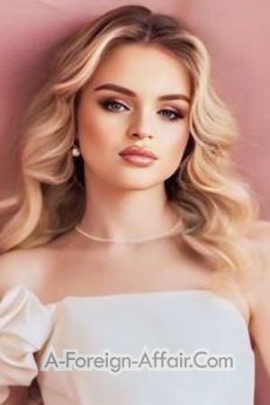 225258 - Olesia Age: 19 - Ukraine