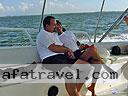 cartagena-women-boat-1104-24