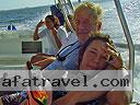 cartagena-women-boat-1104-25